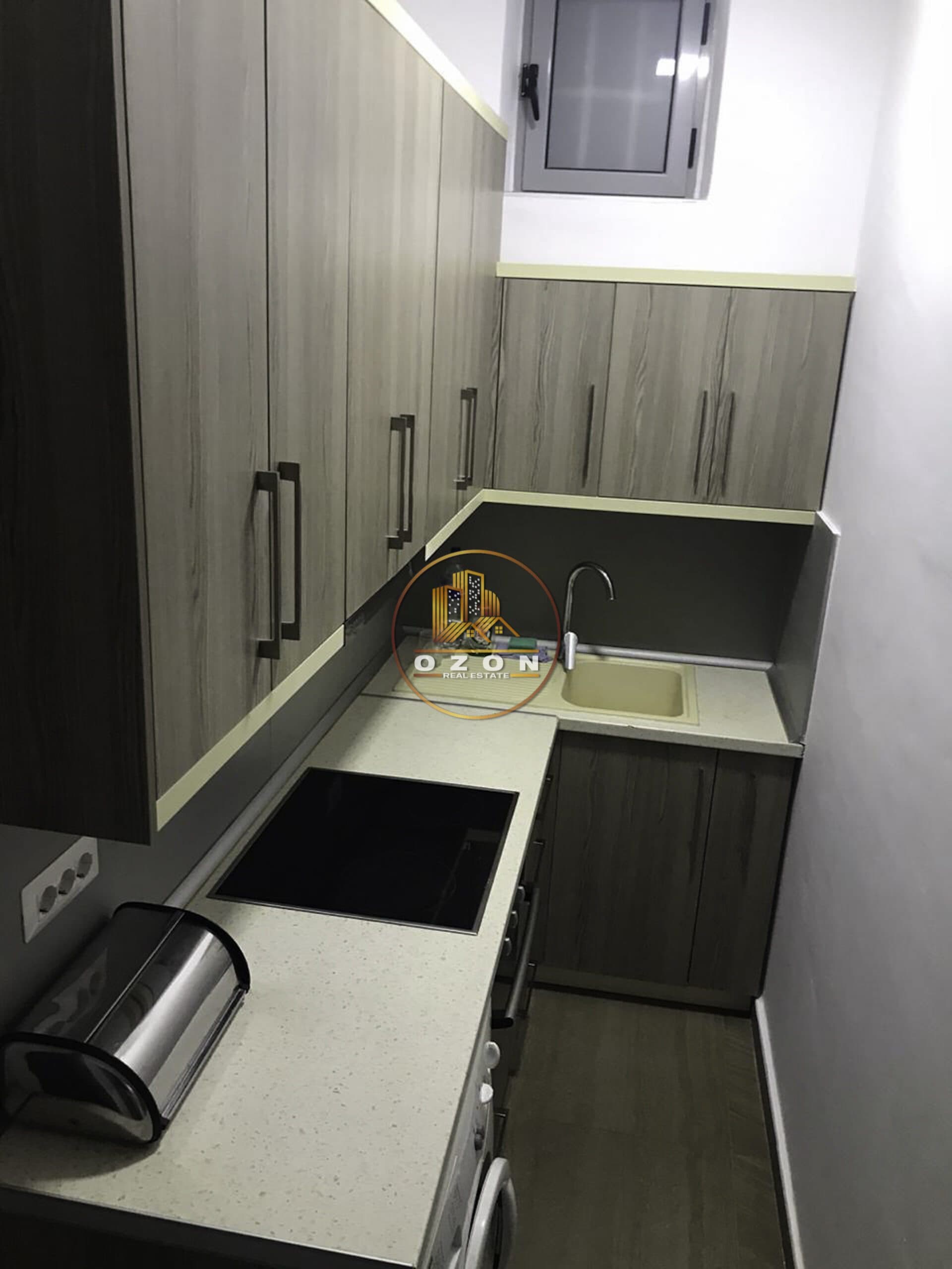 Jepet me qera apartament 1+1 ,Adresa : Blloku .