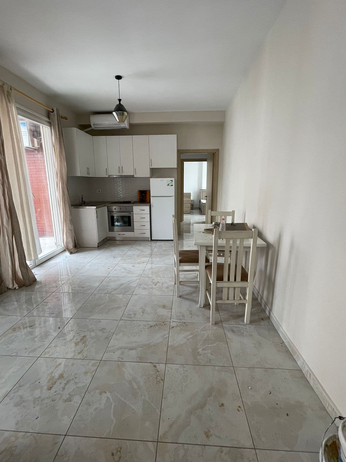 SHITET SUPER APARTAMENT 2+1, TEK VASIL SHANTO, ISH UET! 3