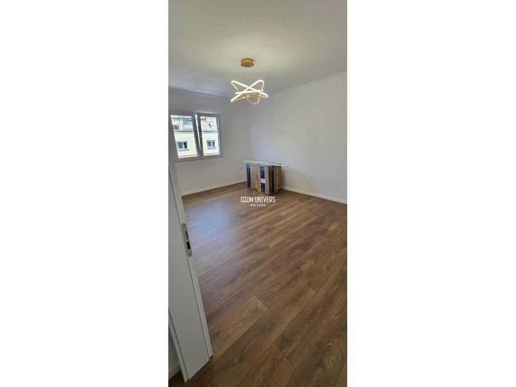 Apartament 1+1 për shitje, Rruga e Kavajës, mbrapa Globe!