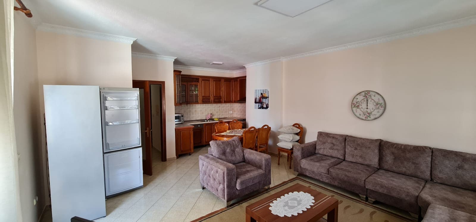 JEPET ME QERA APARTAMENT 2+1 TEK ISH EKSPOZITA !
