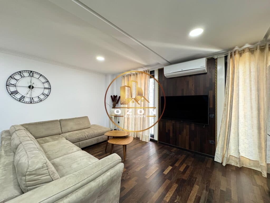 Duplex 2+1+2+2 Poste Parkimi Për Shitje tek Rruga e Kavajës, pranë Qendrës! 3