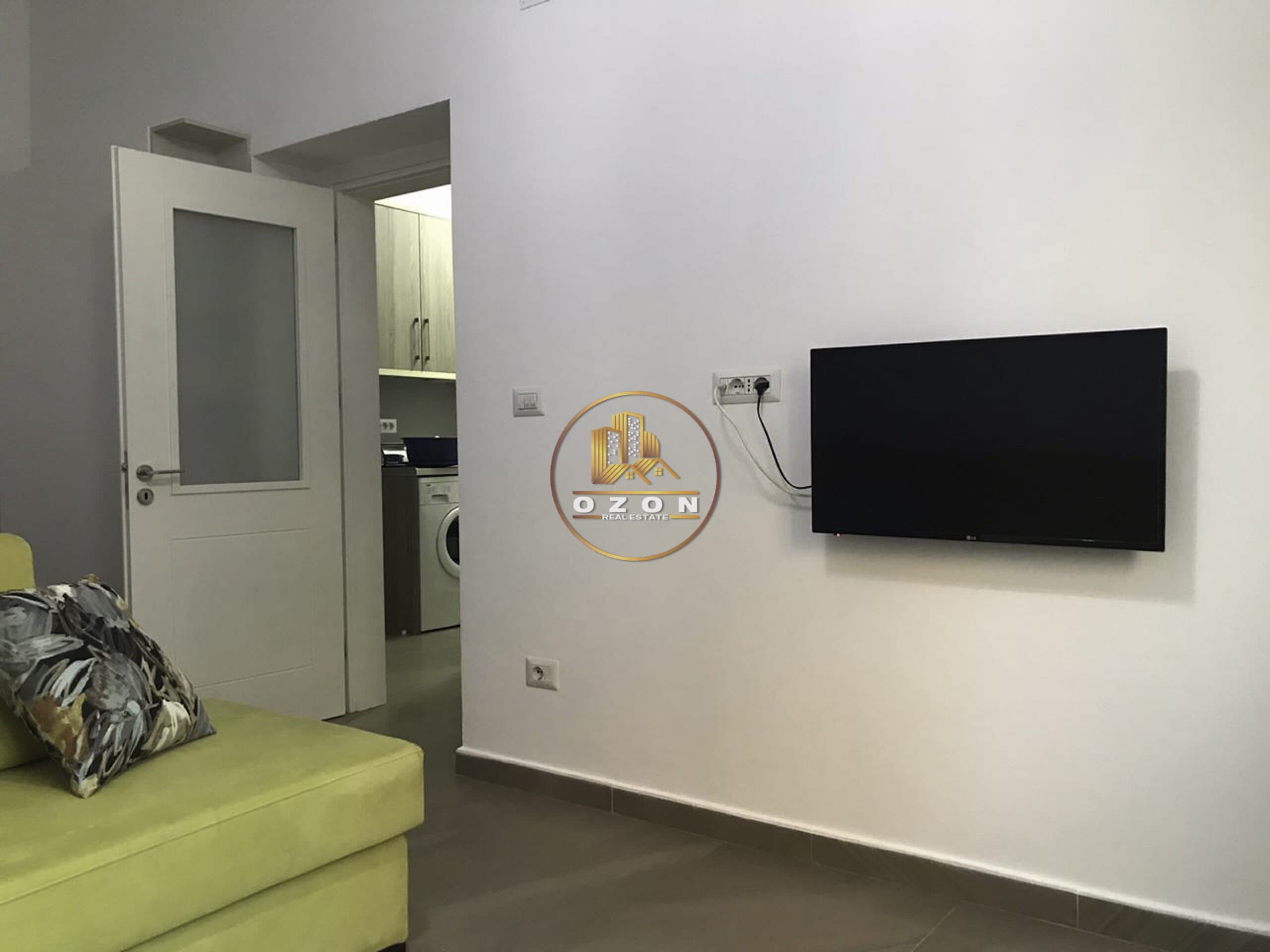 Jepet me qera apartament 1+1 ,Adresa : Blloku .