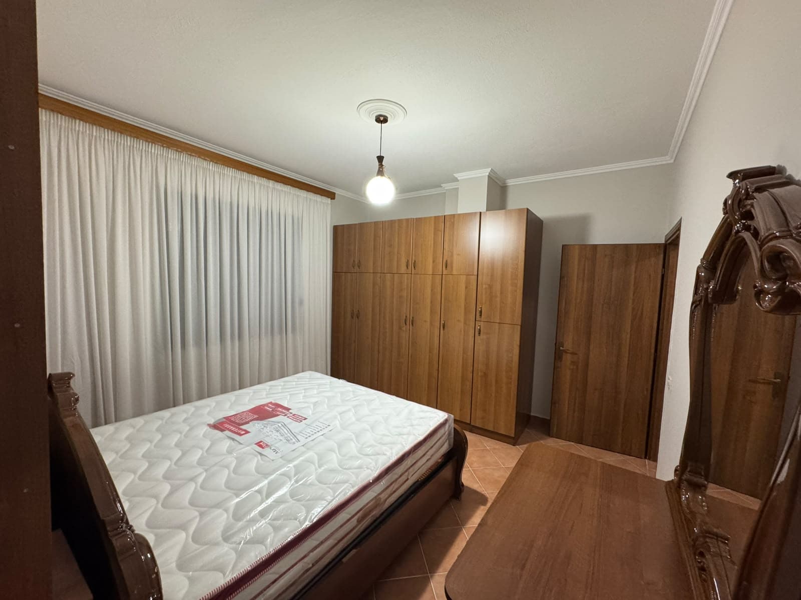 Apartament 1+1 për qira në Kinostudio! 4