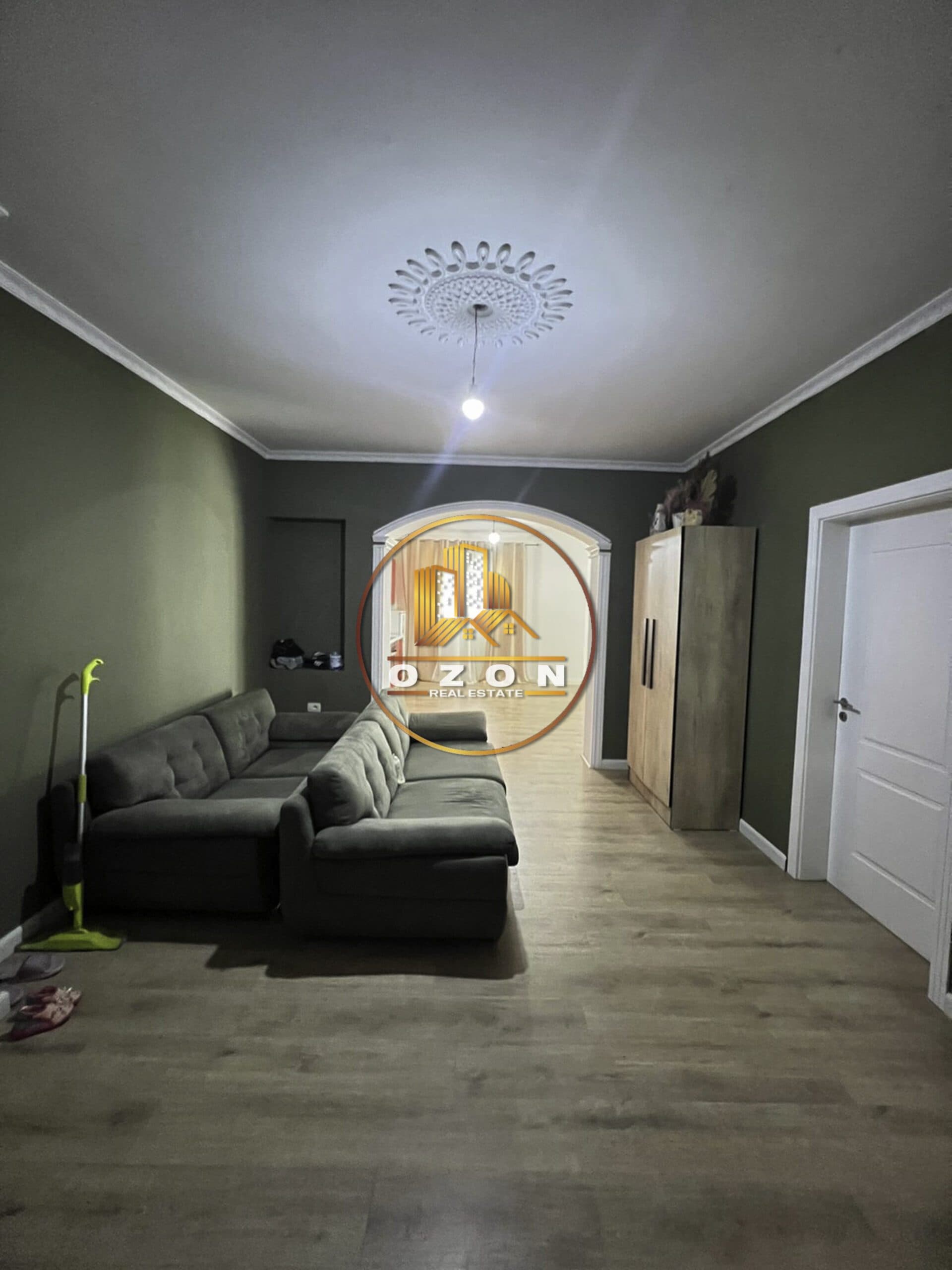 JEPET ME QIRA APARTAMENT 2+1 PER BIZNES, NE MYSLYM SHYR!
