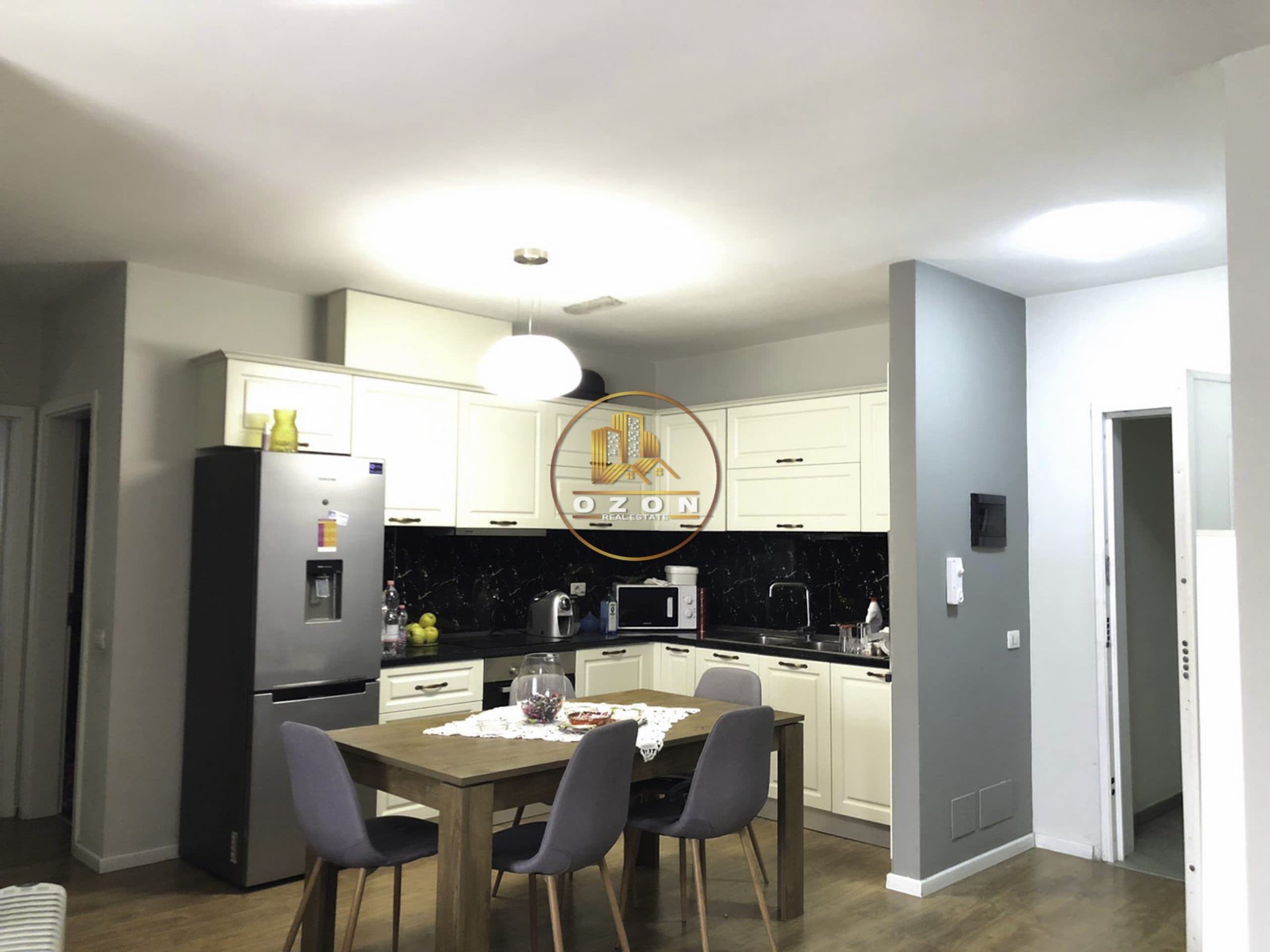 JEPET ME QERA APARTAMENT 2+1+2 TEK KOMPLEKSI KONTAKT !