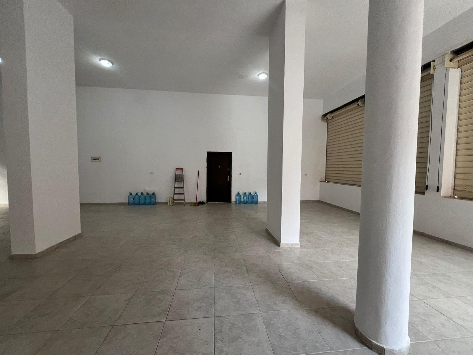 Ambient Biznesi shumëfunksional me Qira pranë restorant Alteo! 4