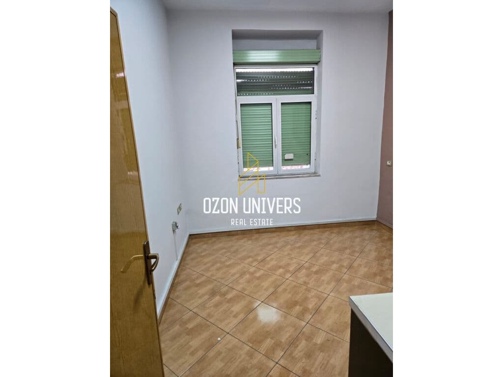 Apartament 2+1 Me Qira Tek Pallatet Agimi ! 2