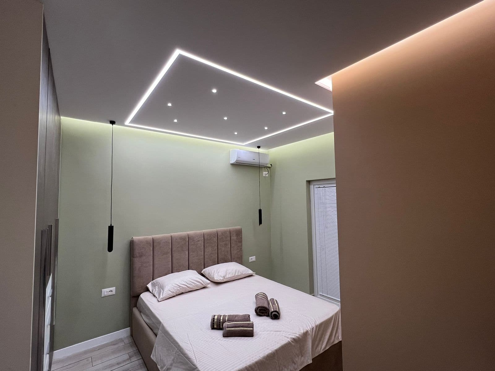 SHITET SUPER APARTAMENT 1+1, TEK PAZARI I RI! 2