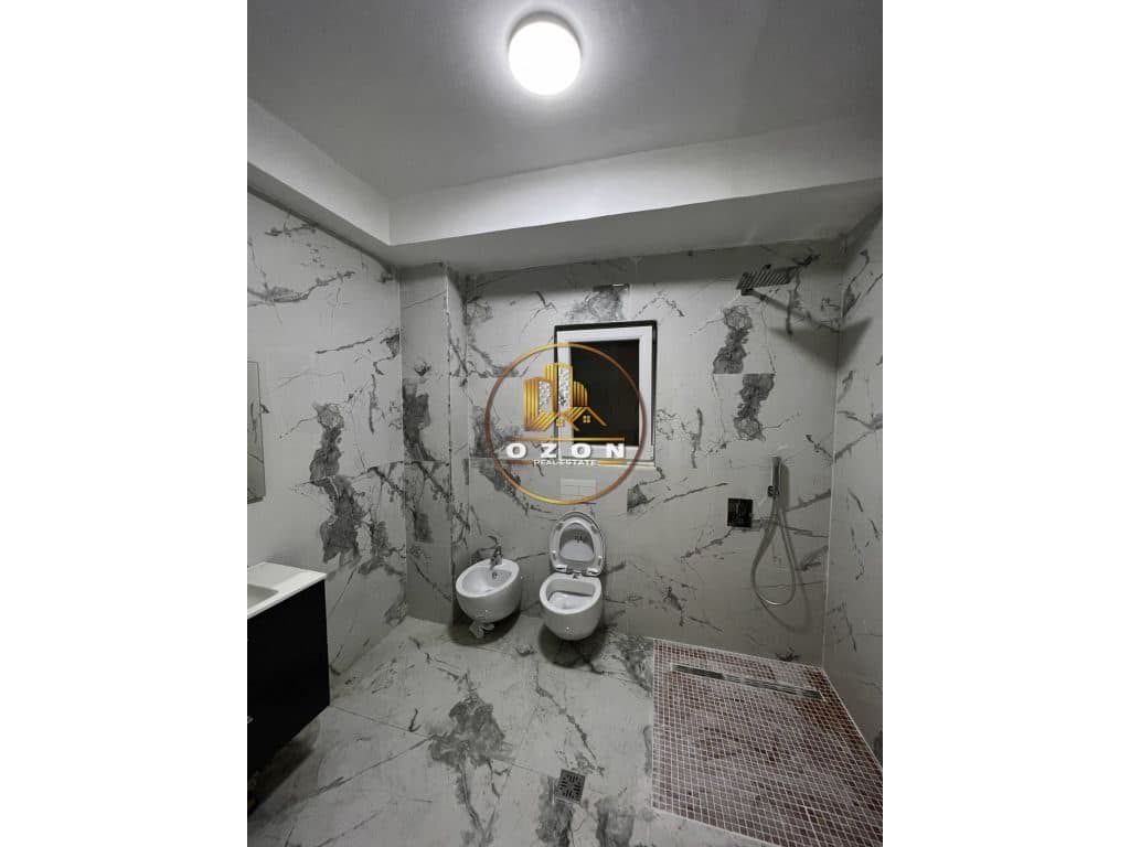 JEPET ME QERA AMBIENT BIZNESI PER ZYRE NE QENDER TEK POSTA SHQIPTARE! 2