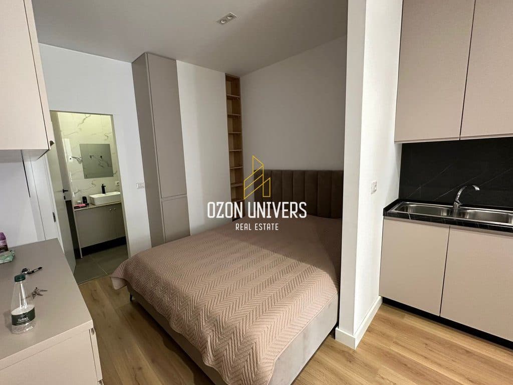 Shitet Studio Apartament Tek Rruga Barrikadave! 2