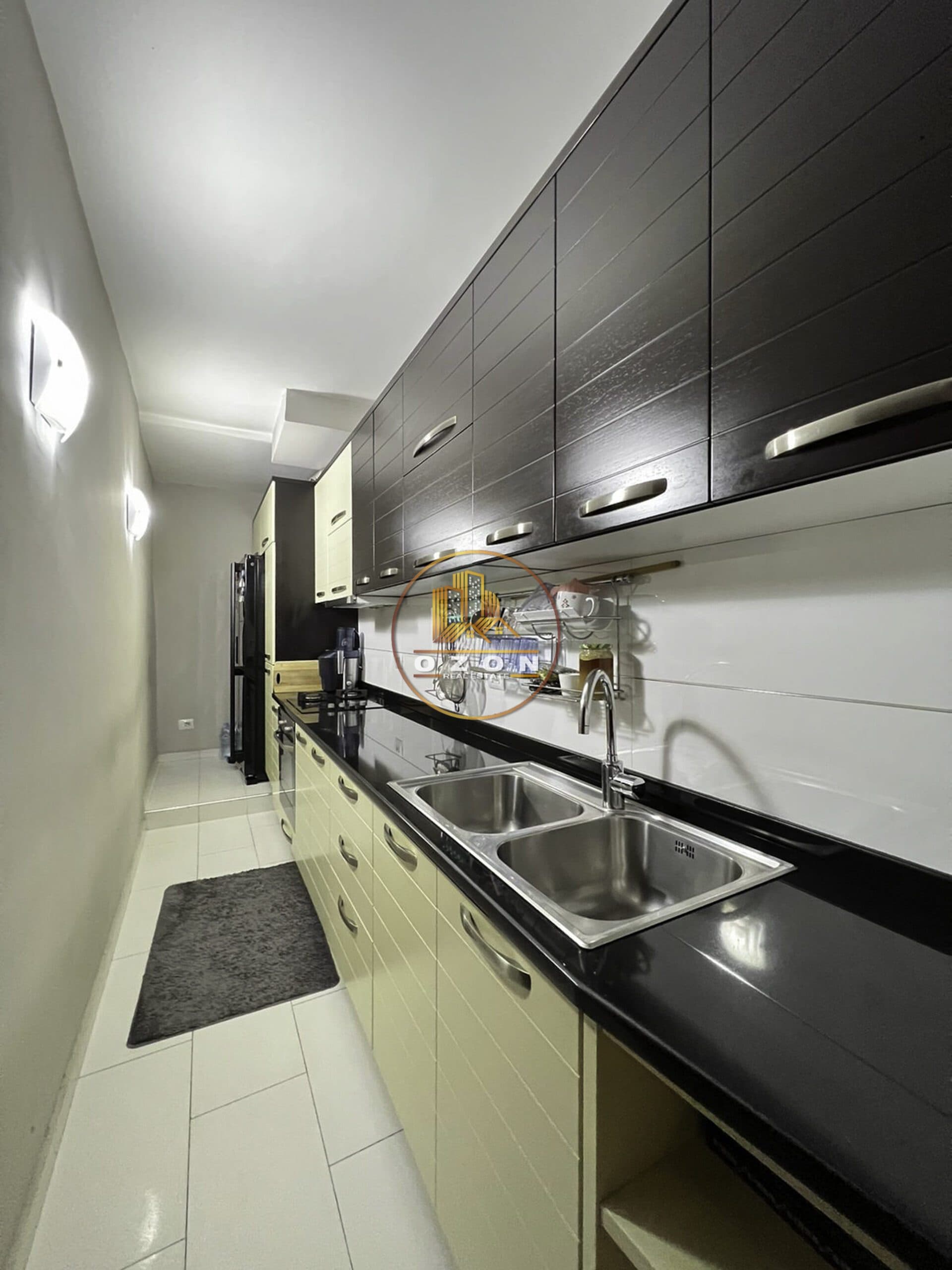 RRUGA E KAVAJES !! JEPET ME QERA APARTAMENT 3+1 .