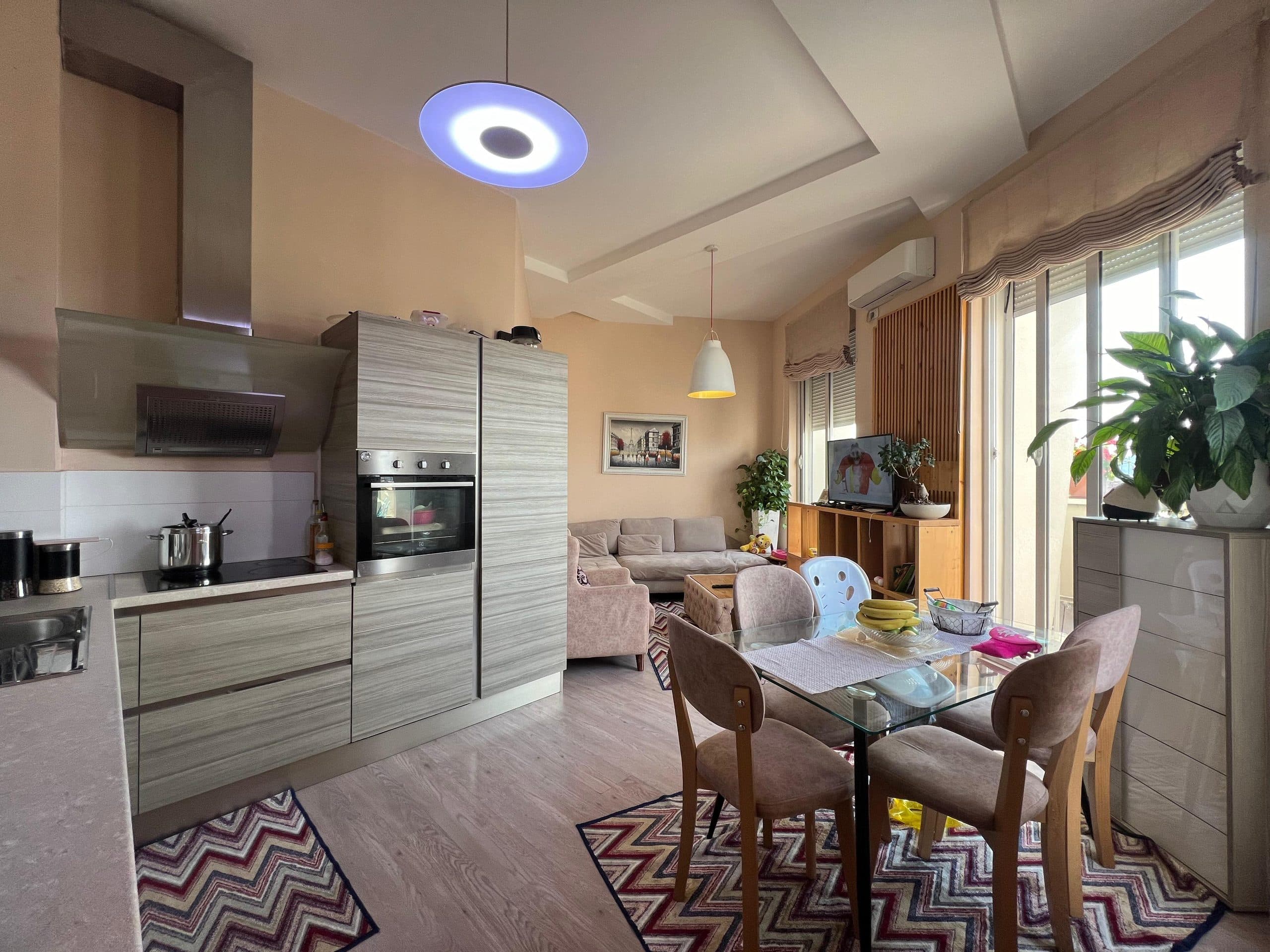 SHITET APARTAMENT 2+1 ME VERANDE TEK KOMPLEKSI KONTAKT ! 3