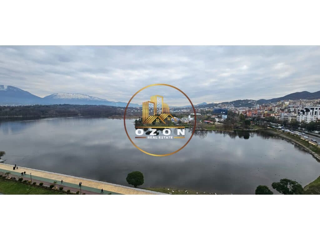 Ambjent zyrash per qira te Lake View !