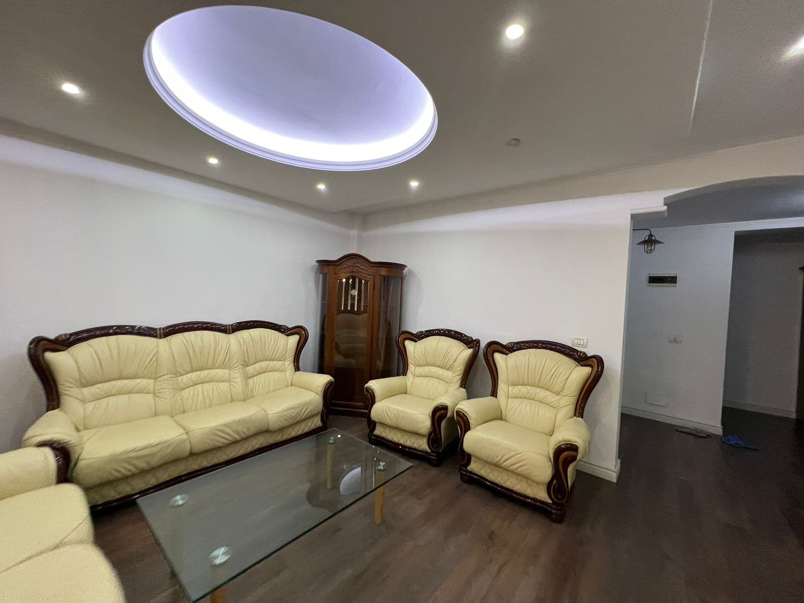 JEPET APARTAMENT 2+1+2 ME QIRA TEK KOMUNA E PARISIT! 2