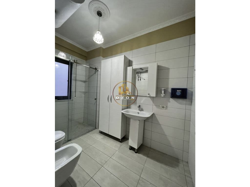 SHITET/QERA APARTAMENT 2+1+2+PARKIM , GREEN CITY ! 2