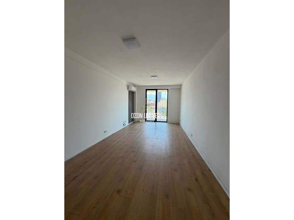 Apartament 3+1+2 me qira, për biznes tek Mine Peza!