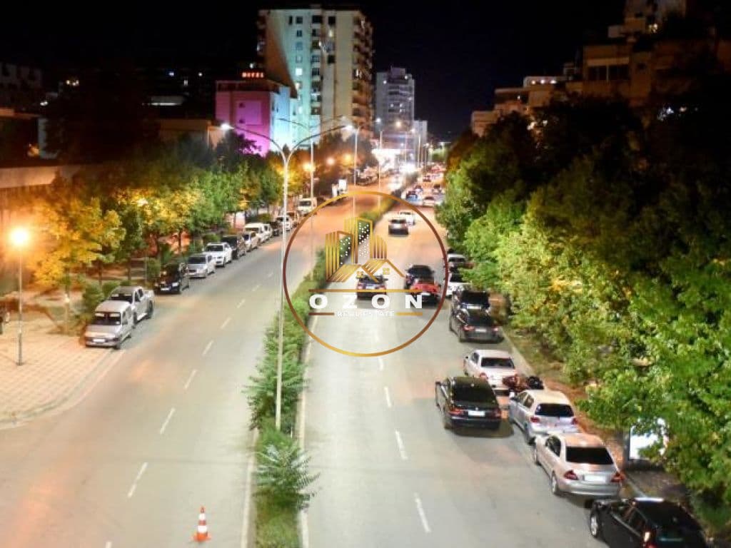 SHITET AMBIENT BIZNESI, BUZE RRUGES KRYESORE TEK INXHINIERIA E NDERTIMIT!