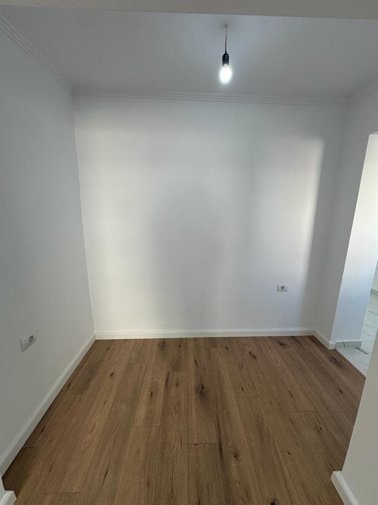 Apartament 2+1 Në Shitje Tek Varri i Bamit! 3
