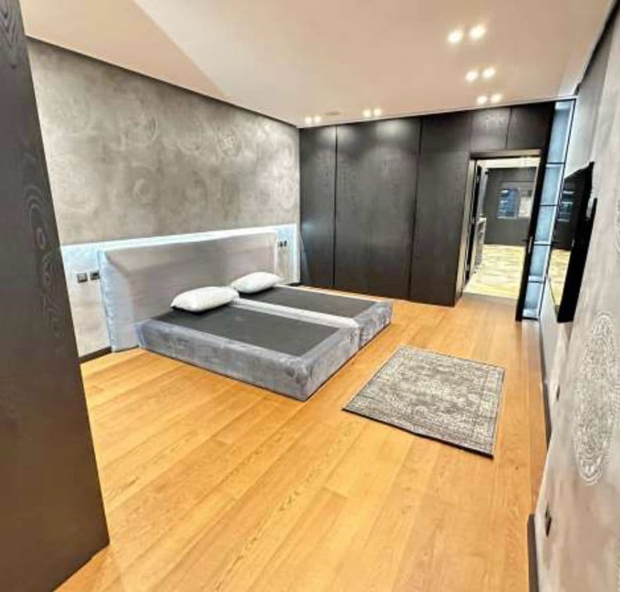 SHITET SUPER APARTAMENT 2+1+2 TEK KOMUNA E PARISIT! 4