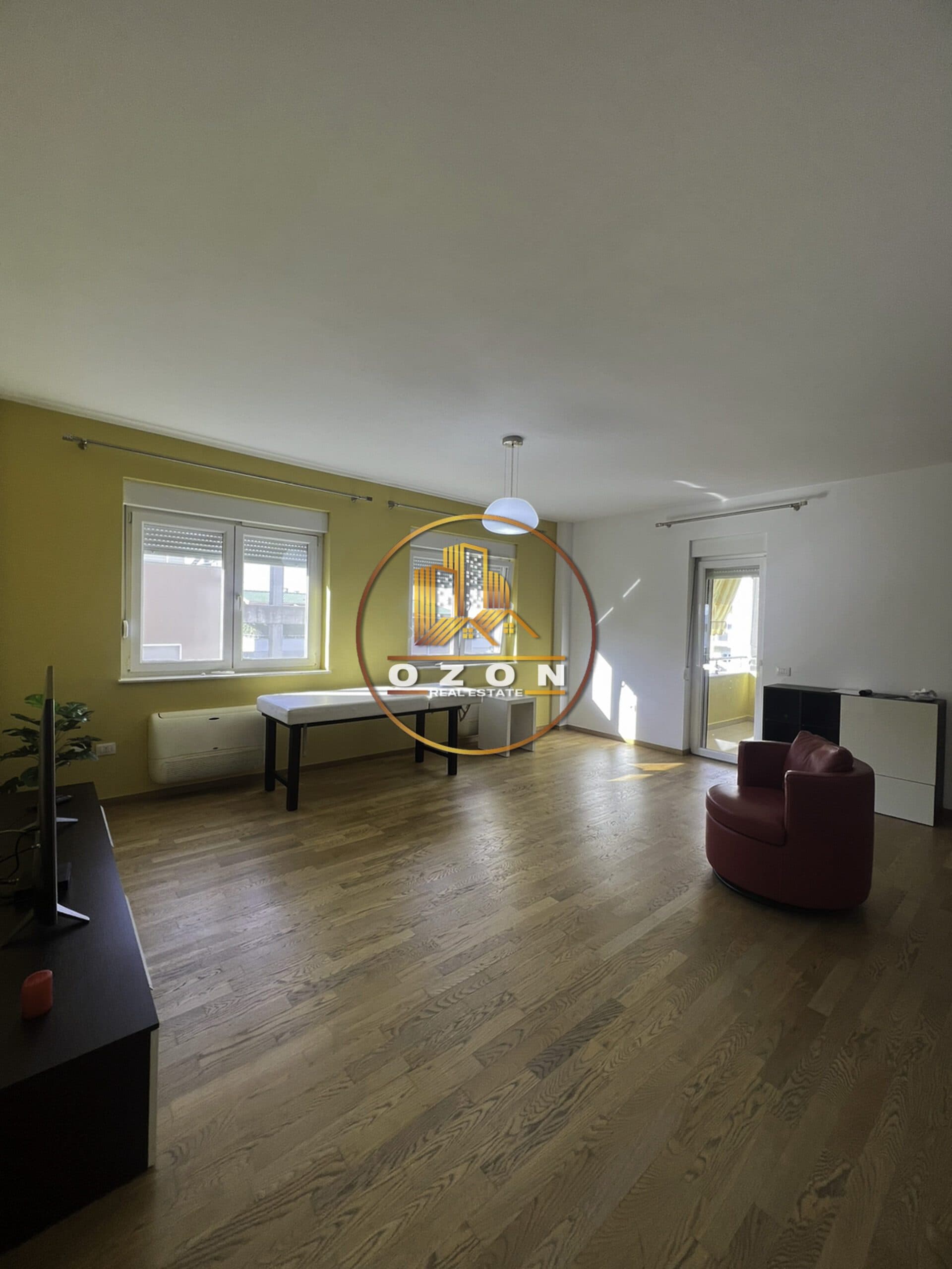 Shitet ose Jepet me qera apartament 3+1+3+garazhd ne REZIDENCE ne TEG! 2