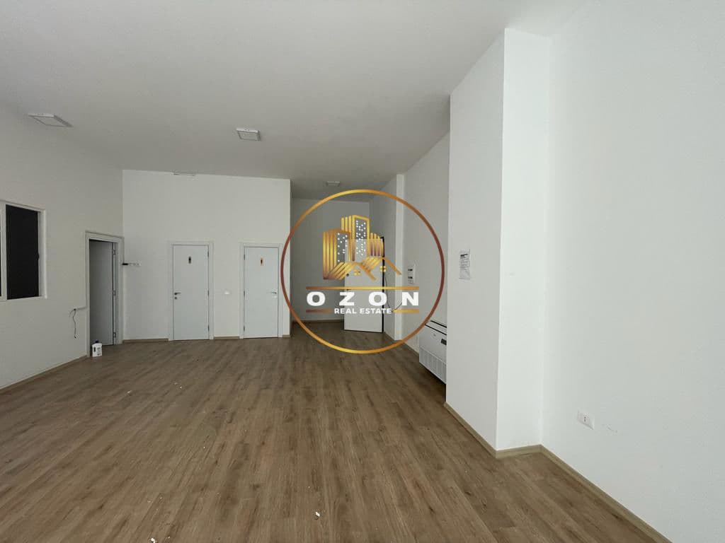 JEPET ME QERA AMBIENT BIZNESI TEK SQUARE 21, RRUGA E KAVAJES!