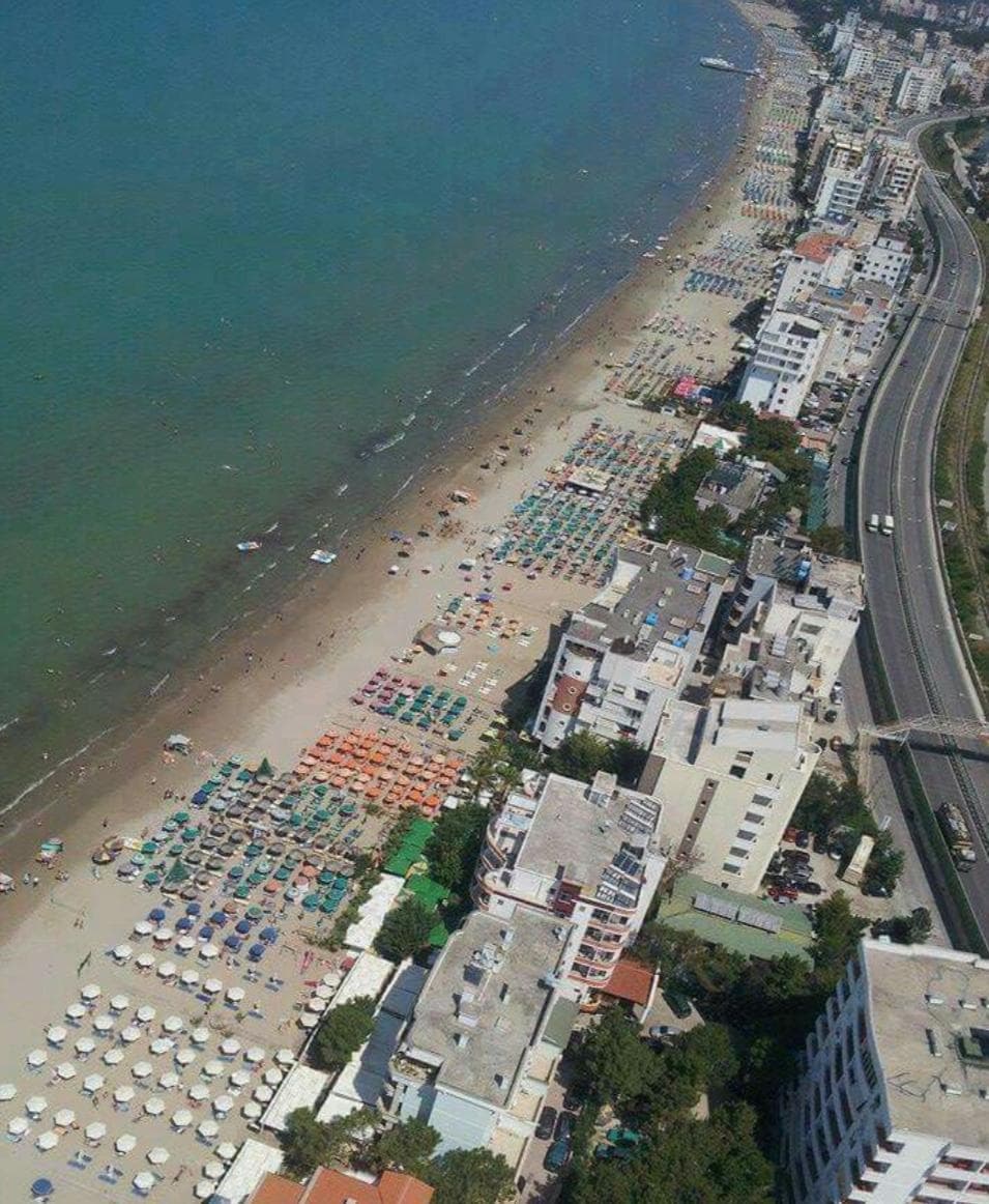Shitet Tokë Tek Shkëmbi i Kavajës, Zona e Plazhit!