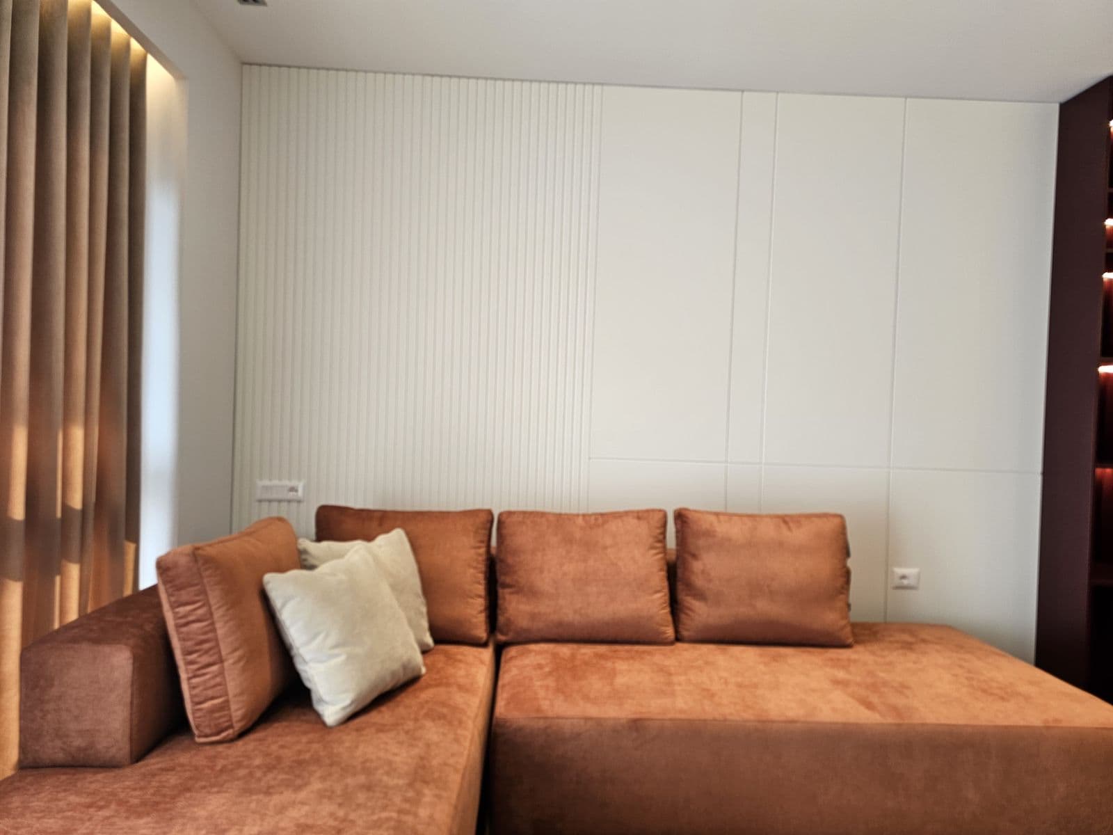Jepet me Qira Super Apartament Luksoz Tek Tirana Garden Building!