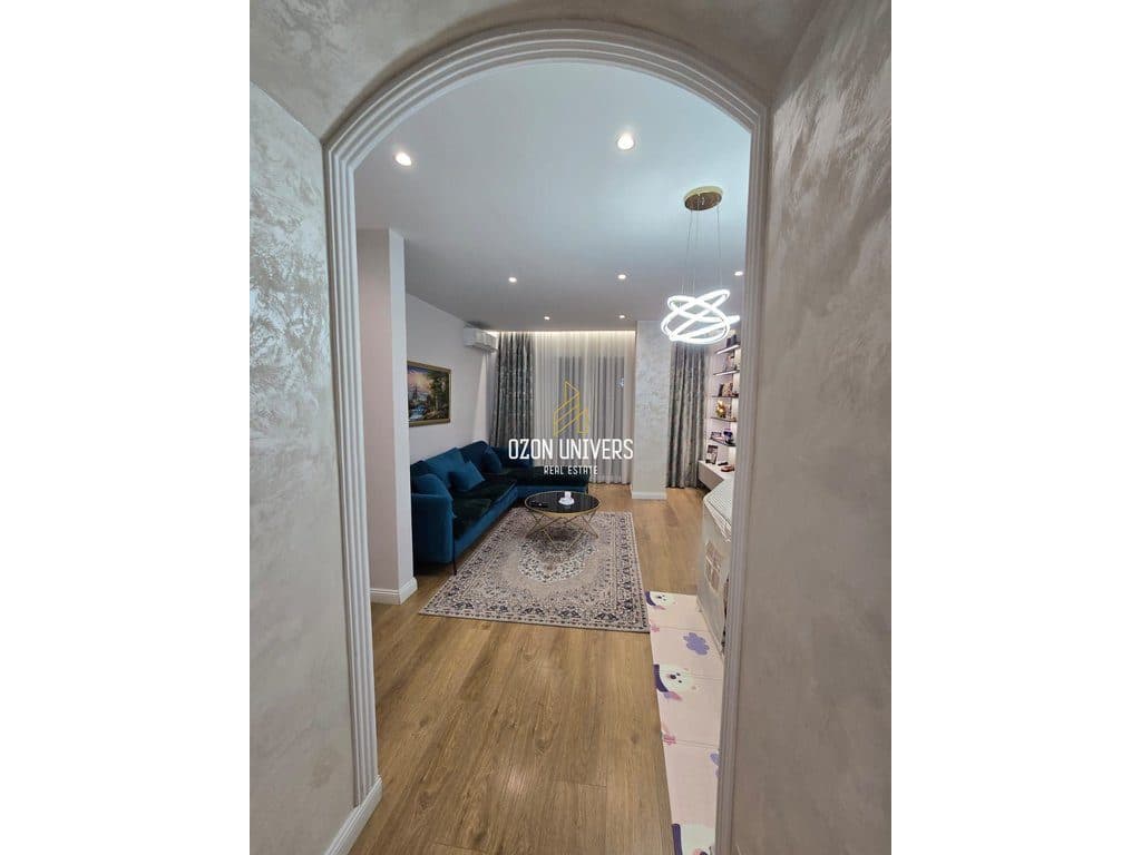 Apartament 2+1 për qira tek Sheshi Willson! 2