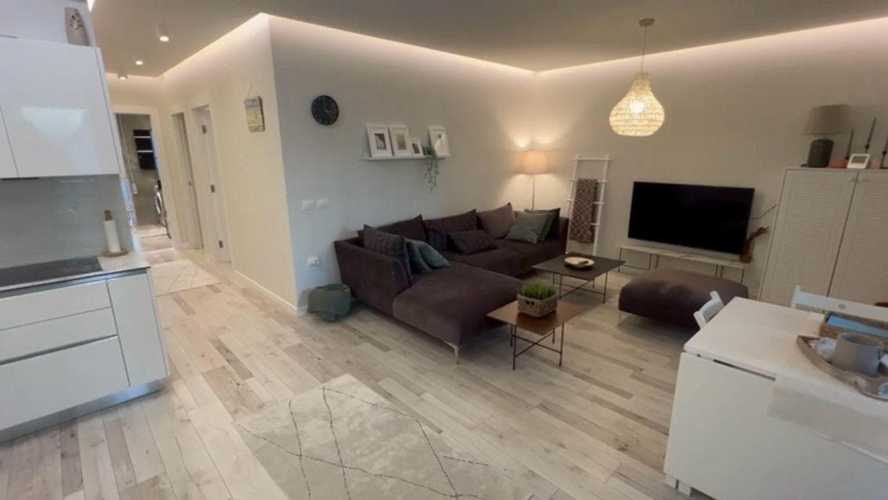 Apartament Luksoz 2+1 me Oborr për shitje në Rezidencën San Pietro, Gjiri i Lalzit! 2