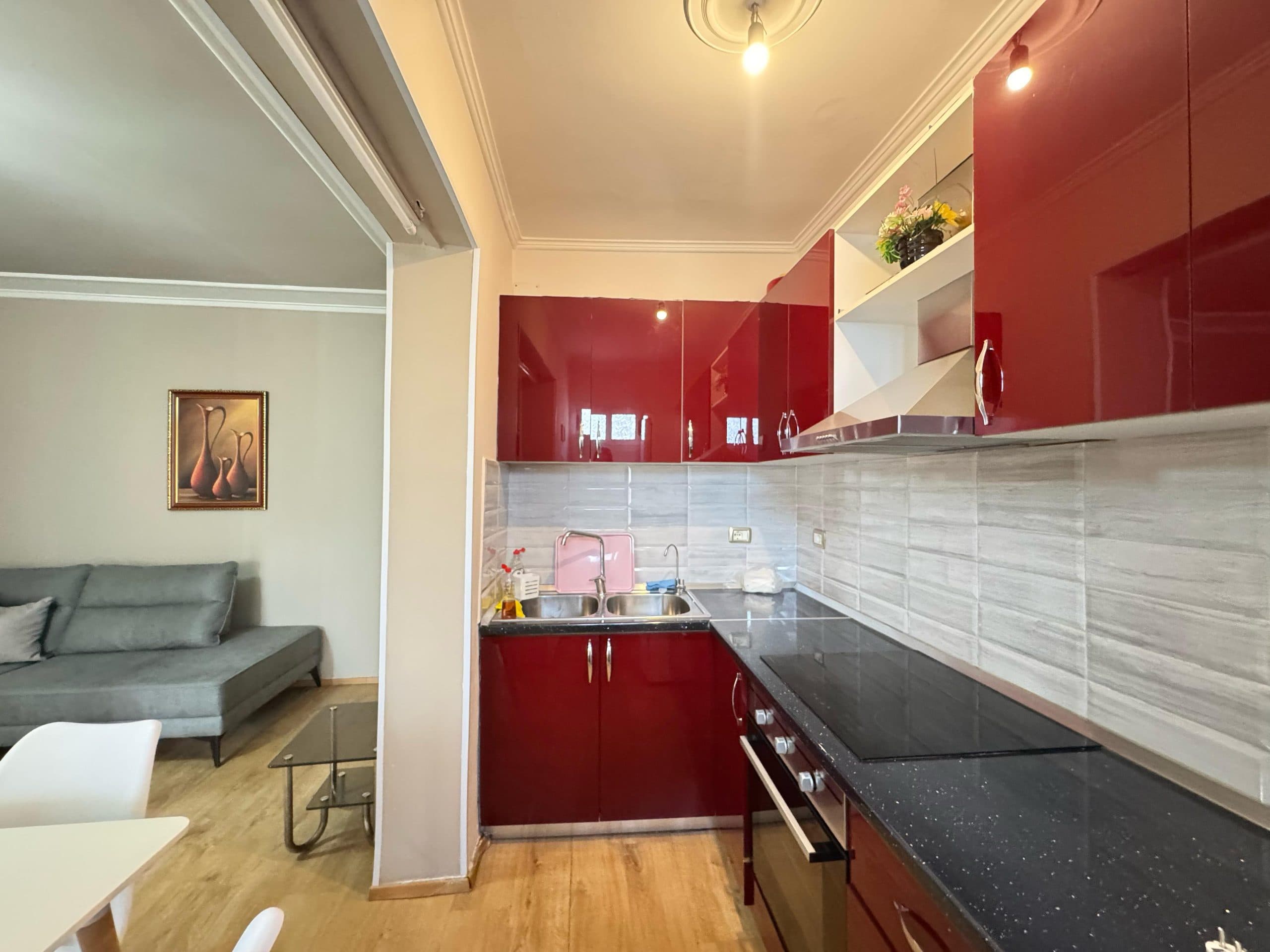 Shitet Apartament 3+1, Ish Stacioni i Fundit i Tiranës së Re – 135,000€ 3