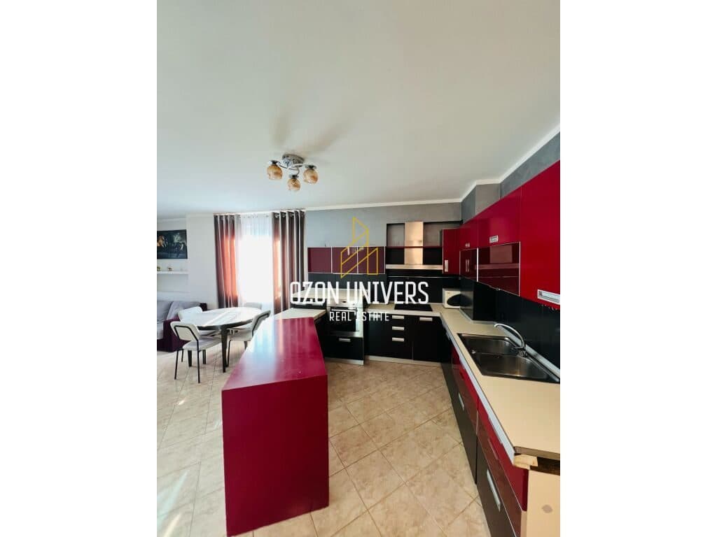 Apartament 2+1 Per Qira Tek Bulevardi i Ri! 3