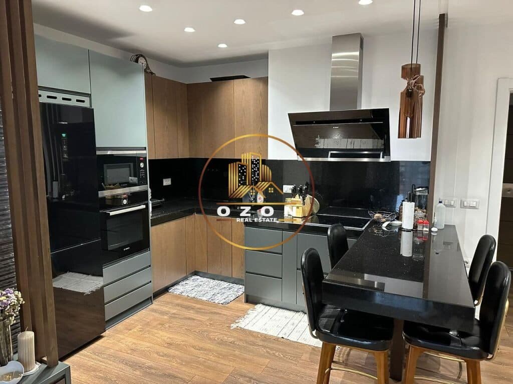 Apartament 2+1+2 për Shitje tek Kompleksi Panorama! 2