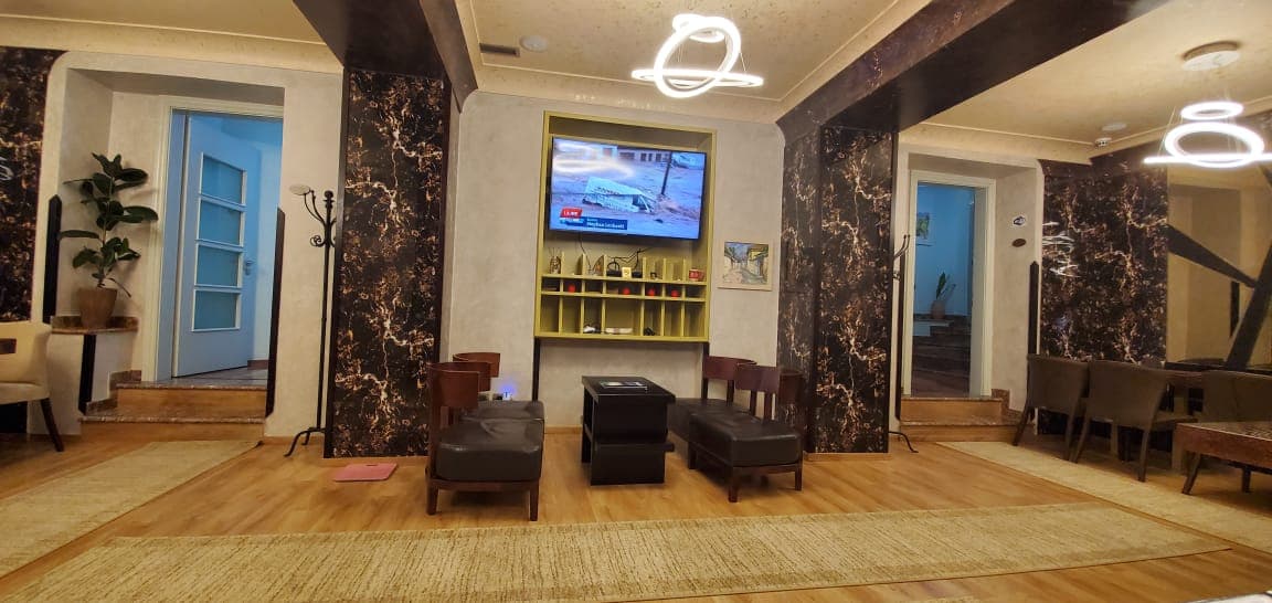 SHITET AMBIENT BIZNESI HOTEL TEK SHALLVARET ! 3