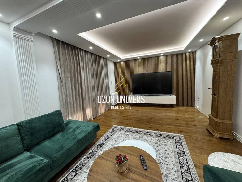 Vilë për qira, pranë Univers City,Laknas! 2