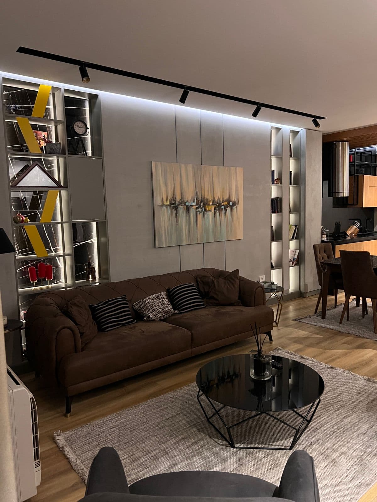 Apartament modern për shitje, 2+1+Kopësht 200 m² , tek FZ Construcion , Liqeni i Thate! 1