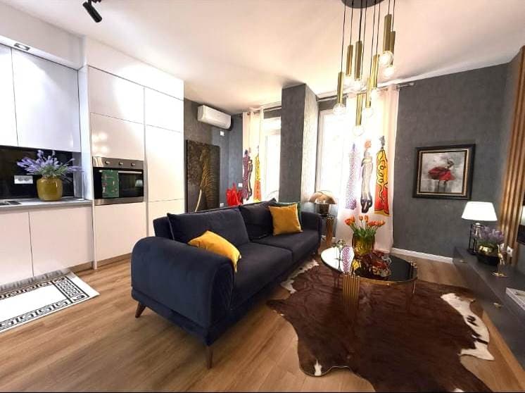 Apartament per qira te Mozaiku i Tiranes ( 21 Dhjetori ) ! 2