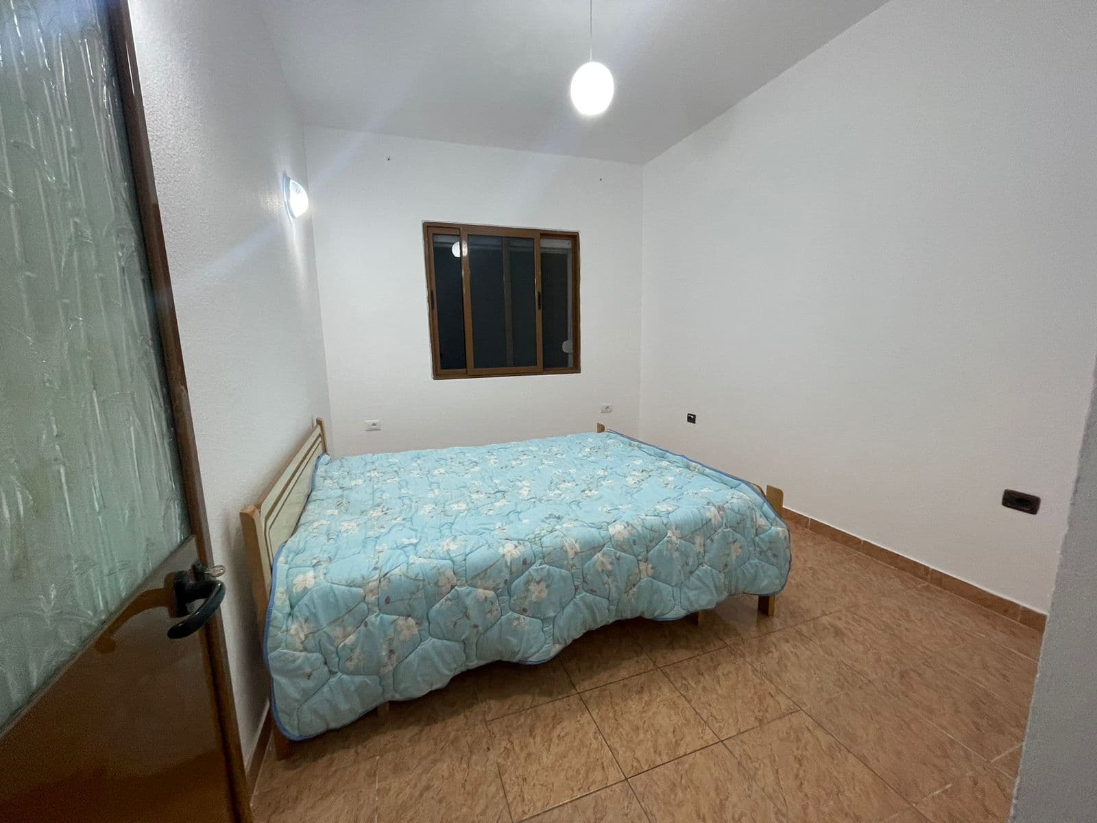 JEPET ME QERA APARTAMENT 1+1 TEK XHAMIA E RE KOMBINAT! 4