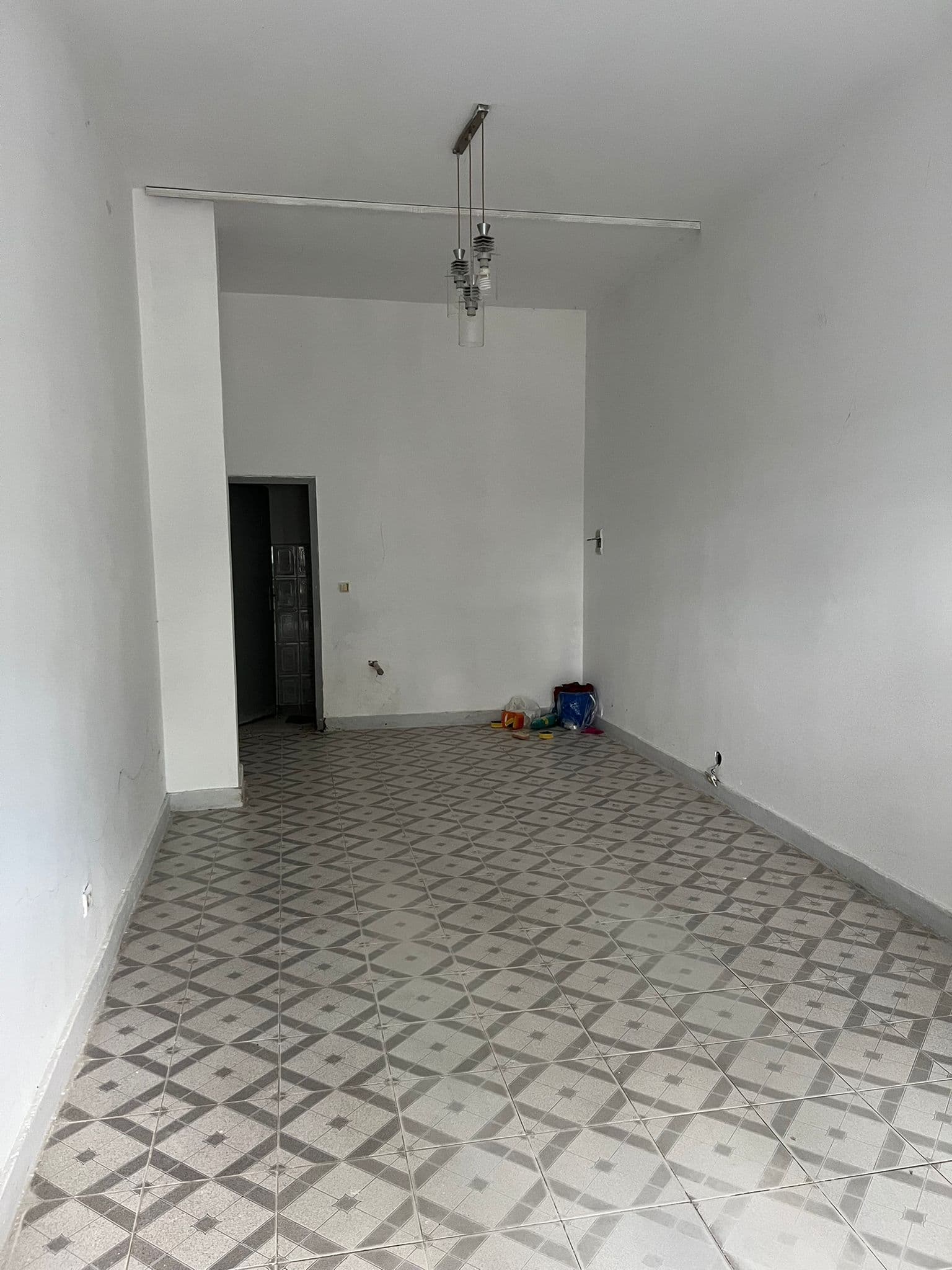 Shitet Ambient Biznesi në Don Bosco, Tiranë 38,000€ 3
