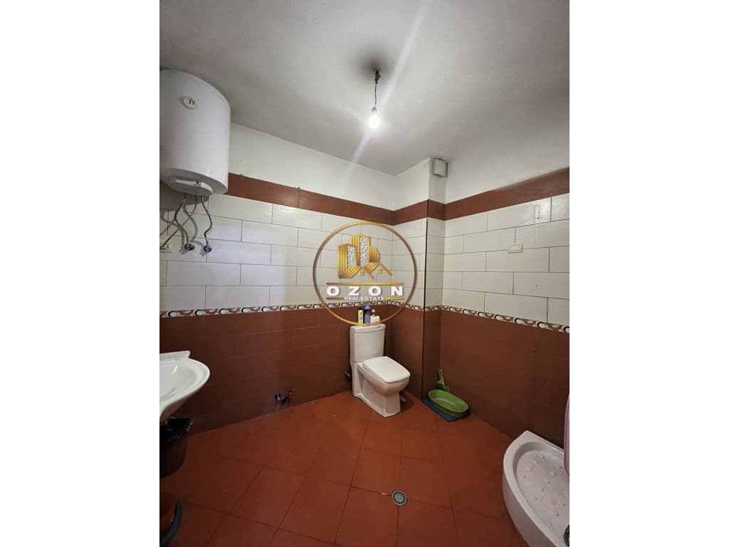JEPET ME QIRA APARTAMENT 2+1 PER BIZNES, NE MYSLYM SHYR!