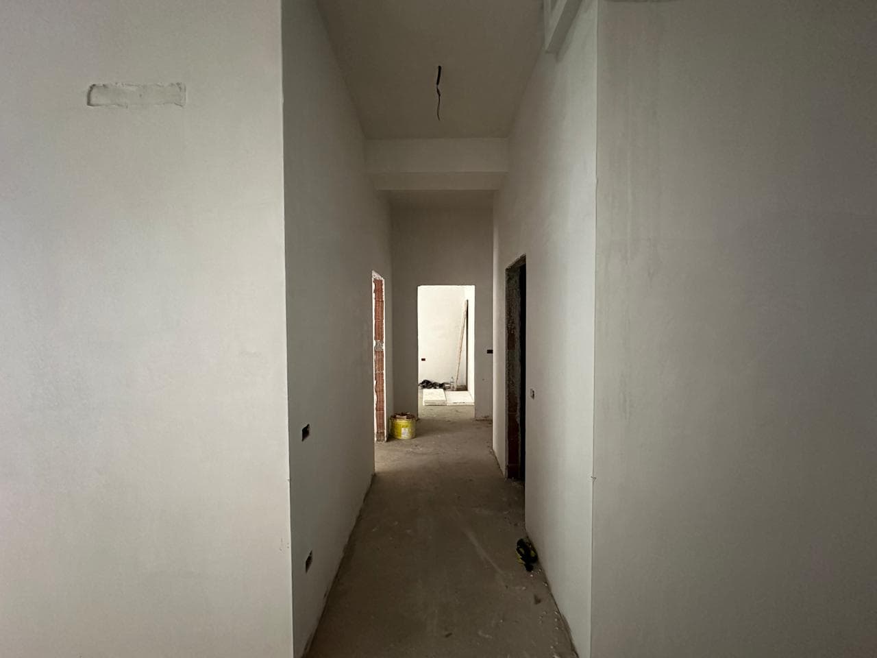 Apartament 2+1 për shitje, Laprakë! 2