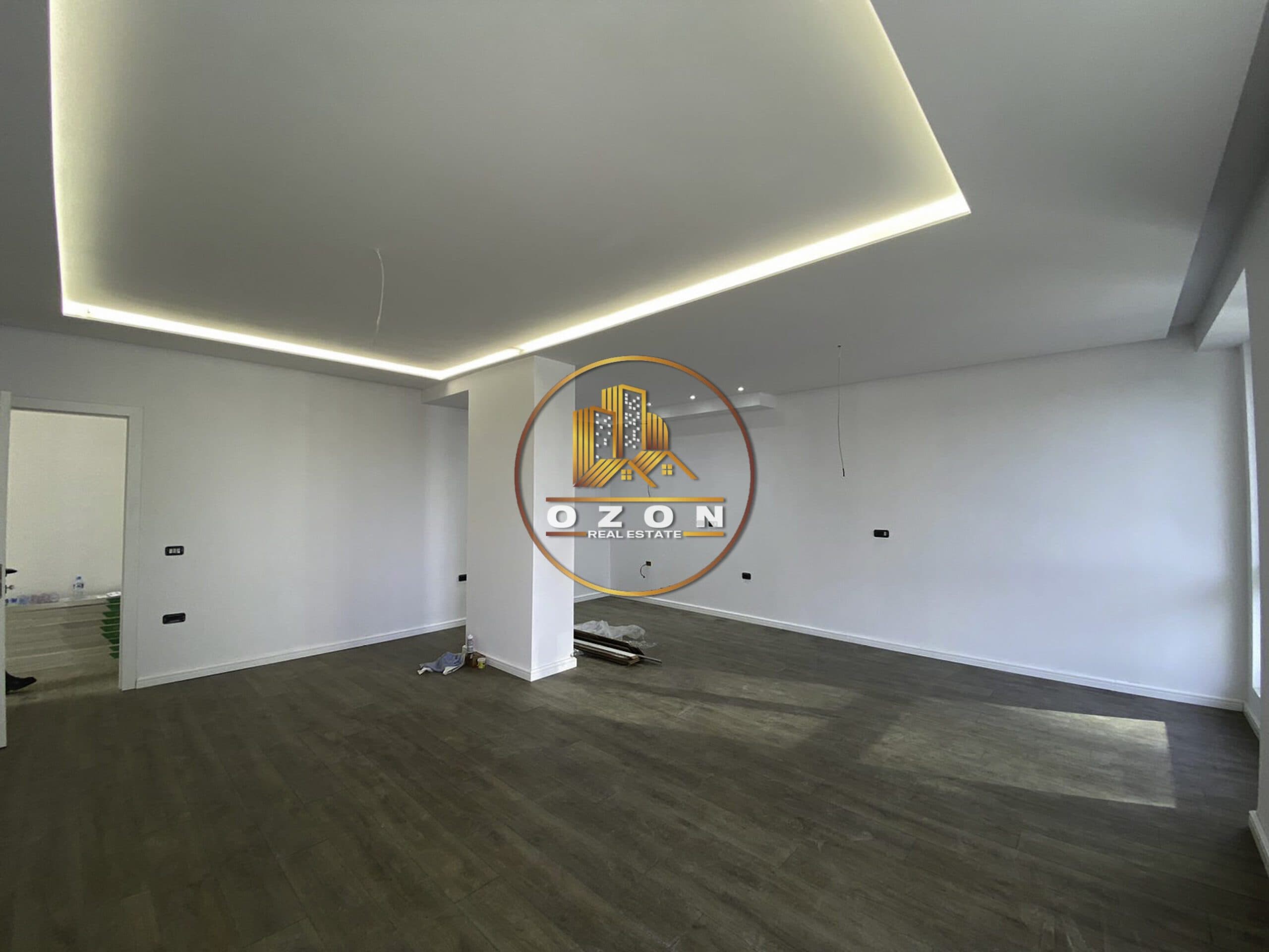 SHITET APARTAMENT 3+1+2 TEK ISH FUSHA E AVIACIONIT!