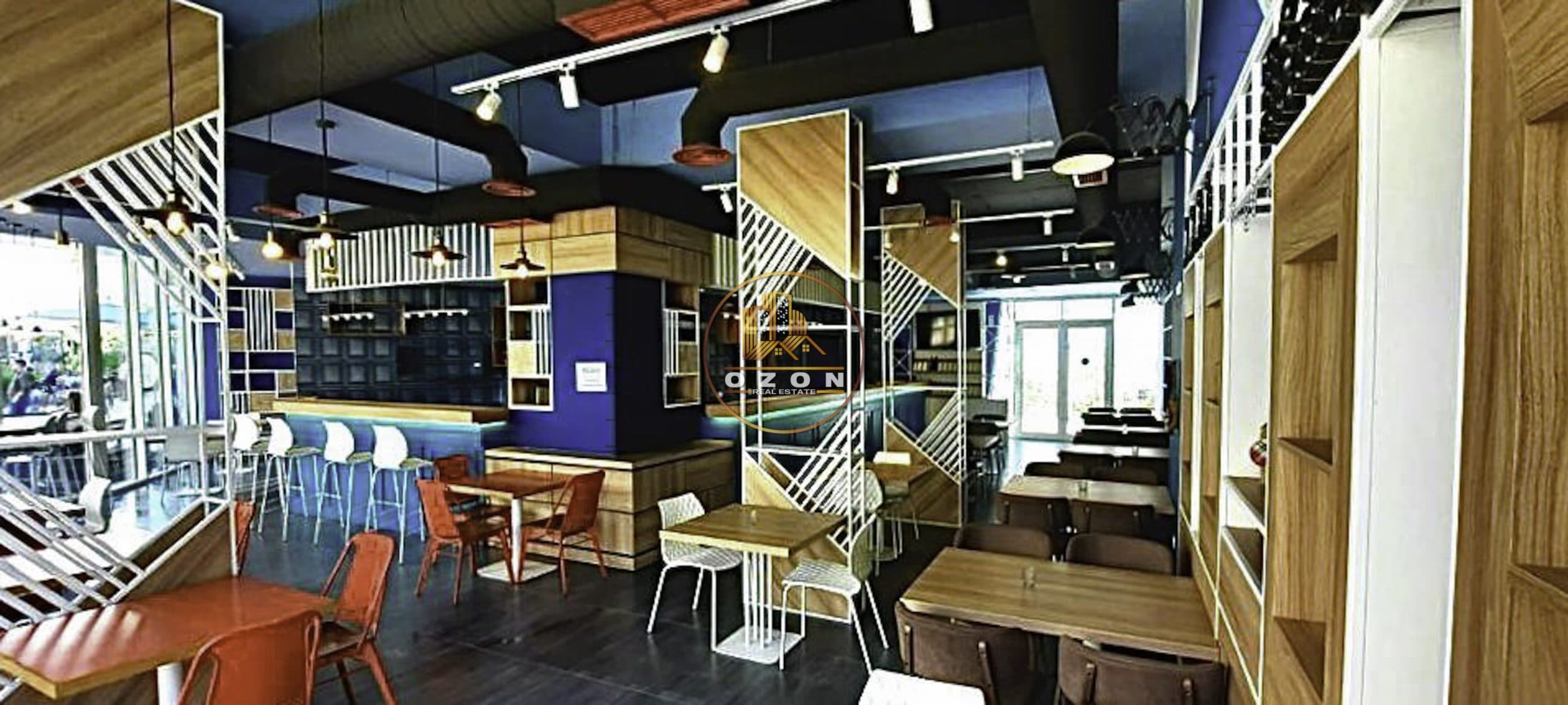 Jepet restorant me qera. Adresa : 21 Dhjetori , Kompleksi Kontakt.
