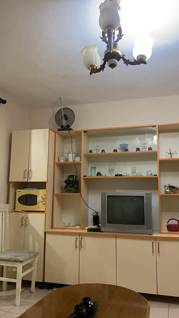 Apartament 1+1 për qira, pranë pediatrisë! 2