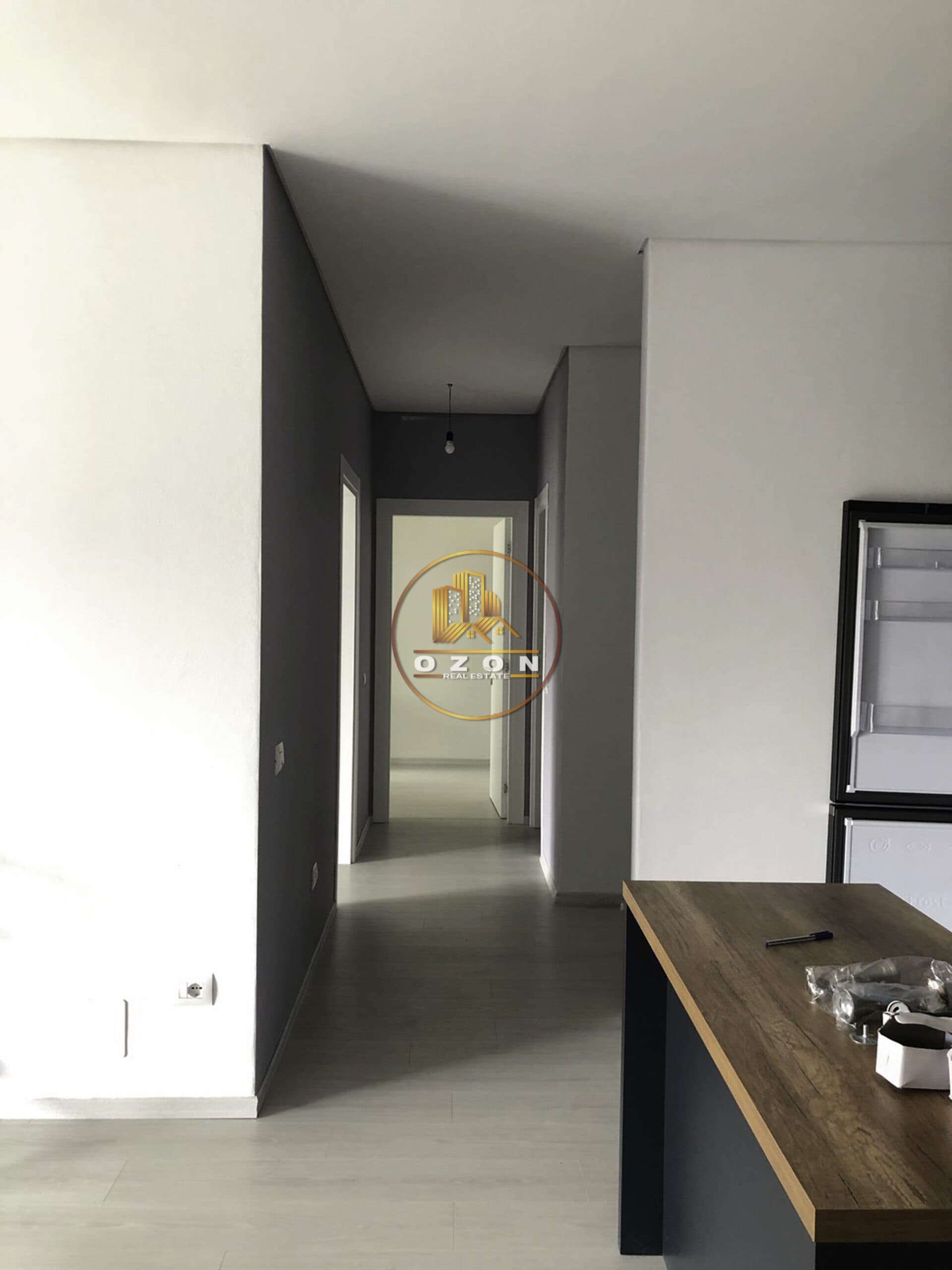 JEPET ME QERA APARTAMENT 2+1 PER BANIM/BIZNES ,FABRIKA E MIELLIT !