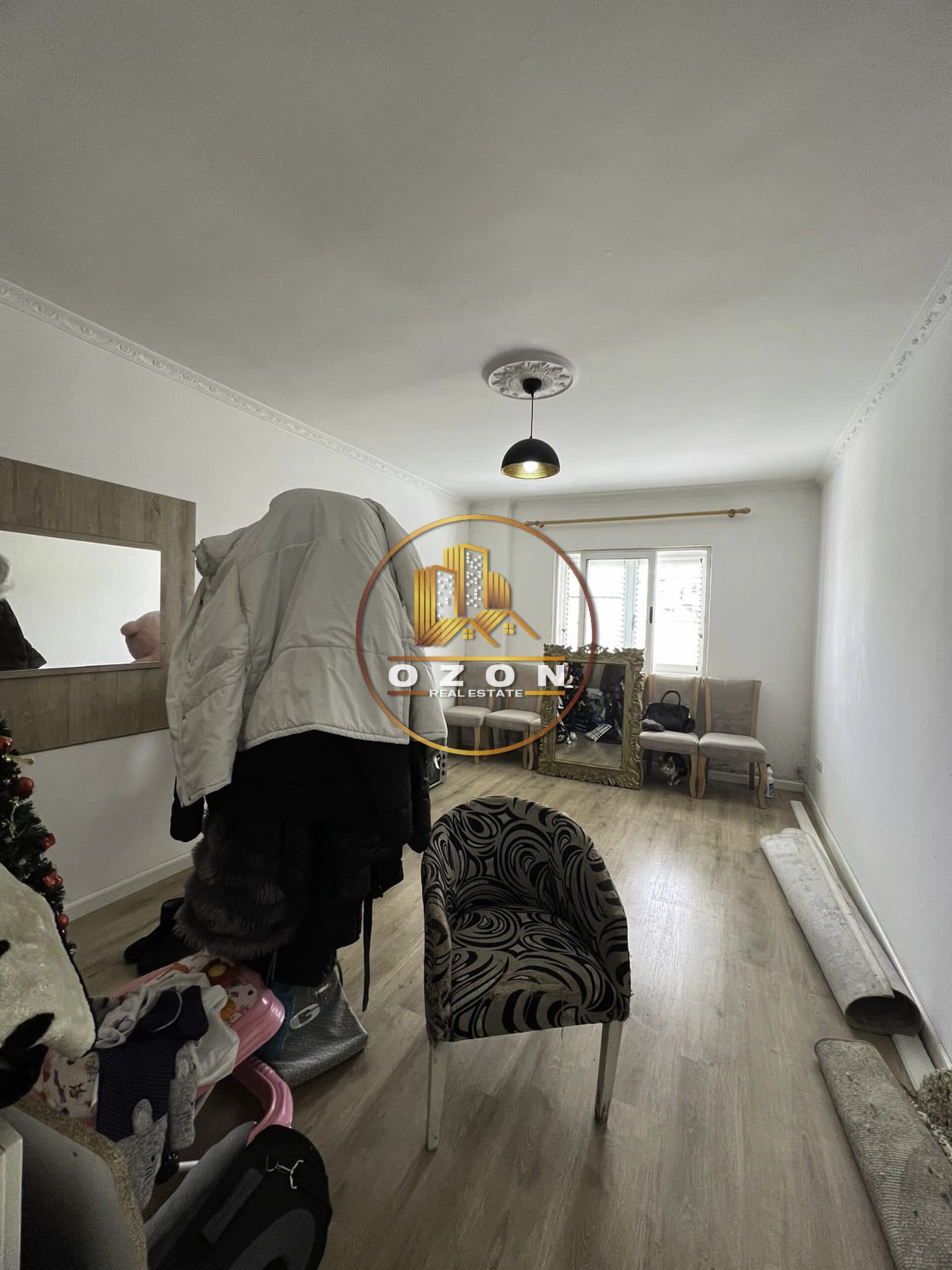 JEPET ME QIRA APARTAMENT 2+1 PER BIZNES, NE MYSLYM SHYR!