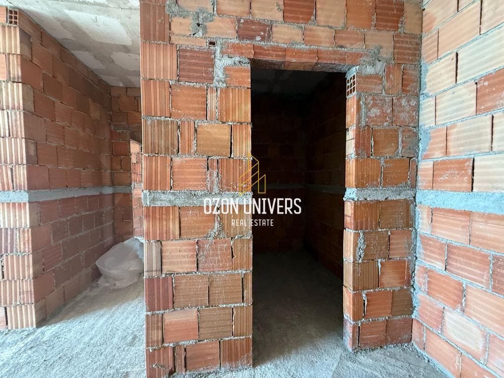 Apartament 1+1 për shitje me pamje nga deti, në Lungomare, Vlorë! 4