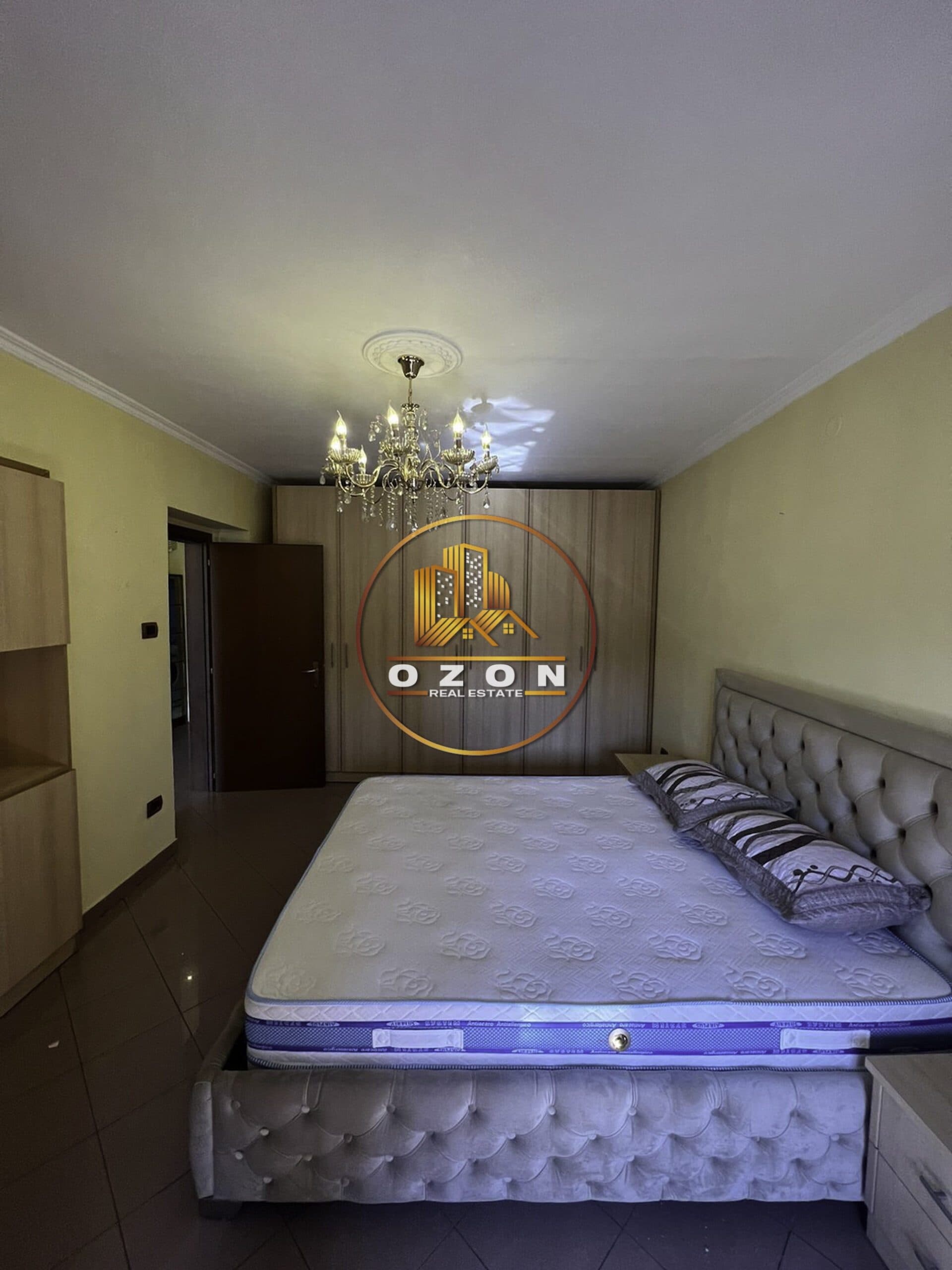 SHITET APARTAMENT 2+1, PRANE ATSH-se!!! 3