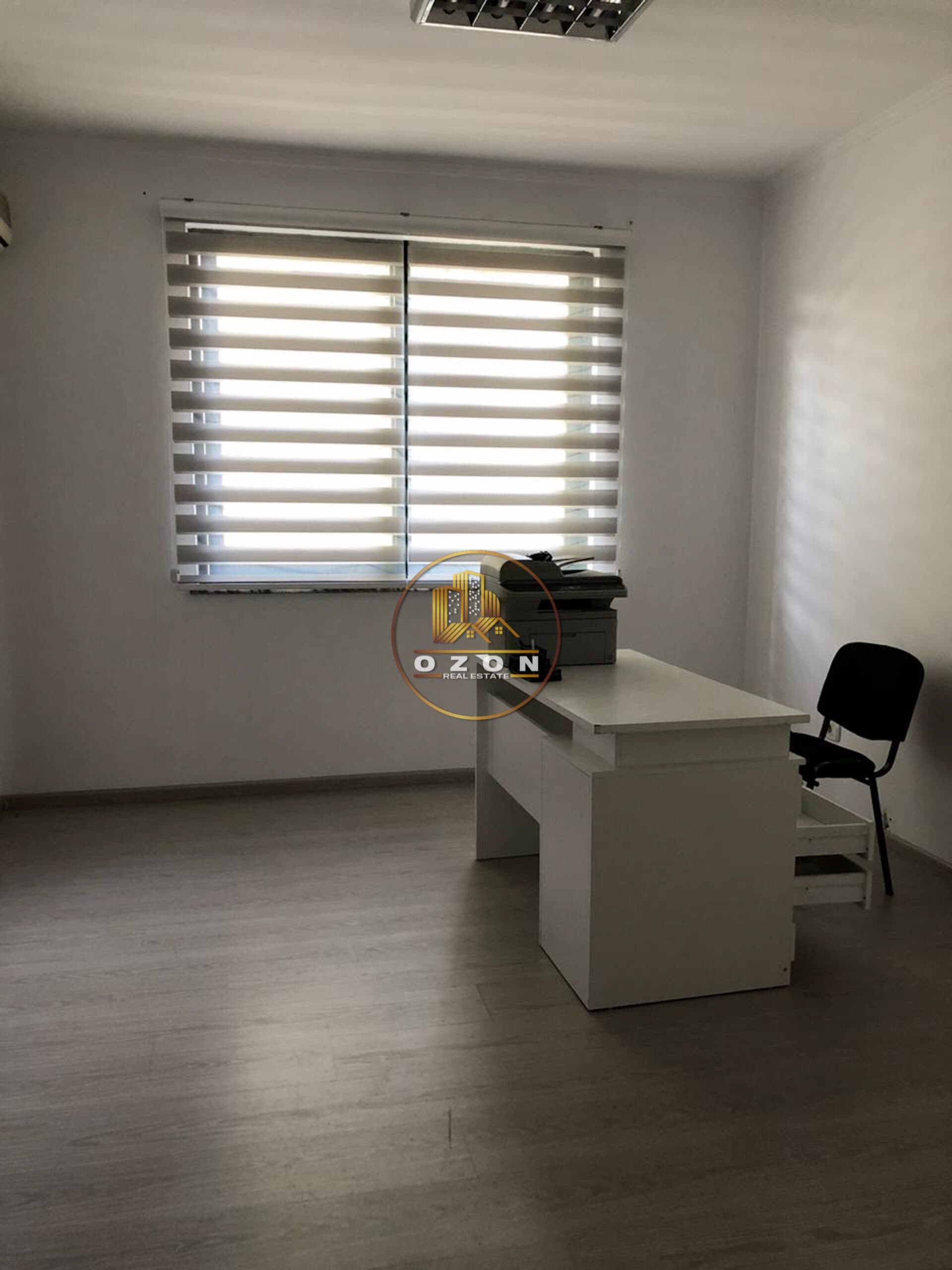 Ambient biznesi per qira(zyra), Prane Ish Ekspozites.Bulevrdi “Gjergj Fishta” 3