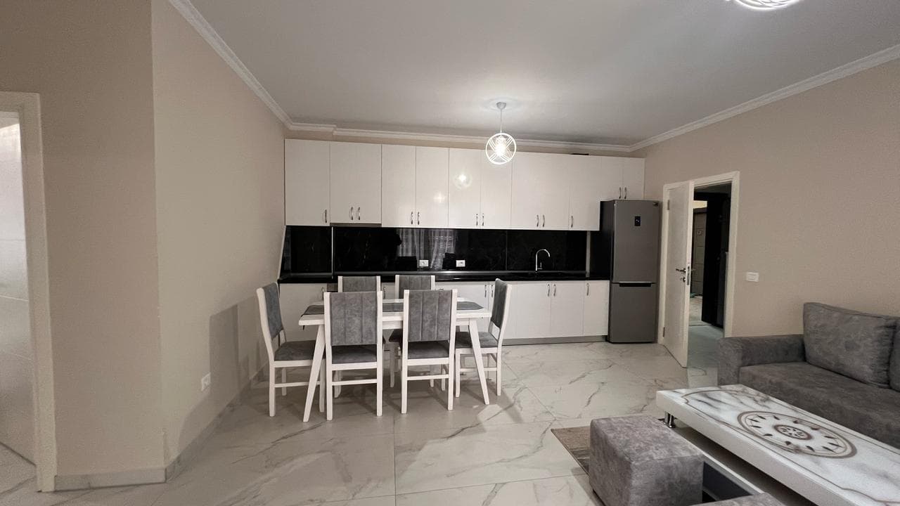 Apartament Luksoz për Shitje në Durrës Tek Rrota e Kuqe! 3