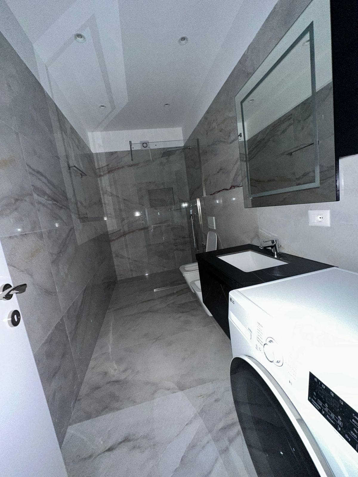Apartament 2+1+2 me Qira tek Kompleksi Olimpik! 2